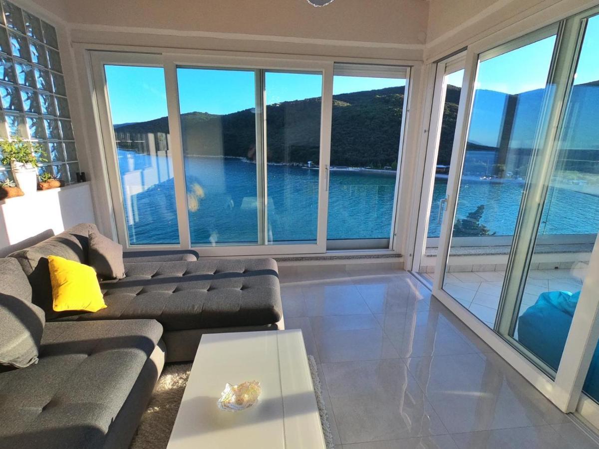 13 Appartement